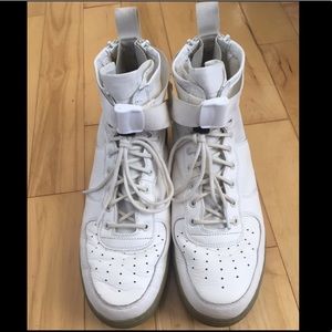 Men's Nike SF Air Force 1 Mid